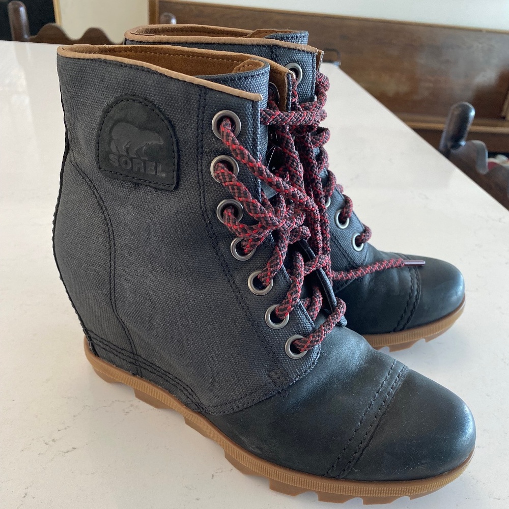 Sorel pdx wedge bootie